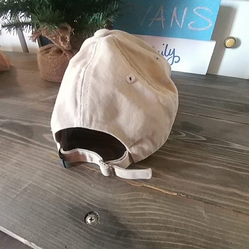 Hat - Picture 2 of 3